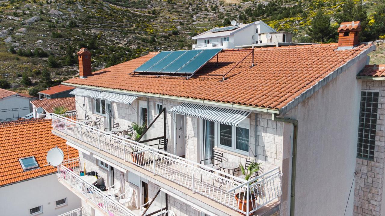 Sea And Mountain View Apartments Дуче Экстерьер фото