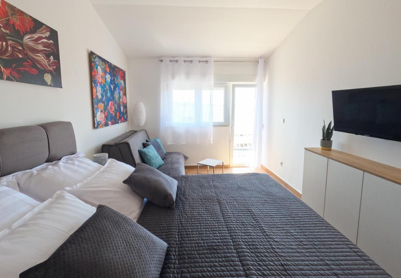 Sea And Mountain View Apartments Дуче Экстерьер фото
