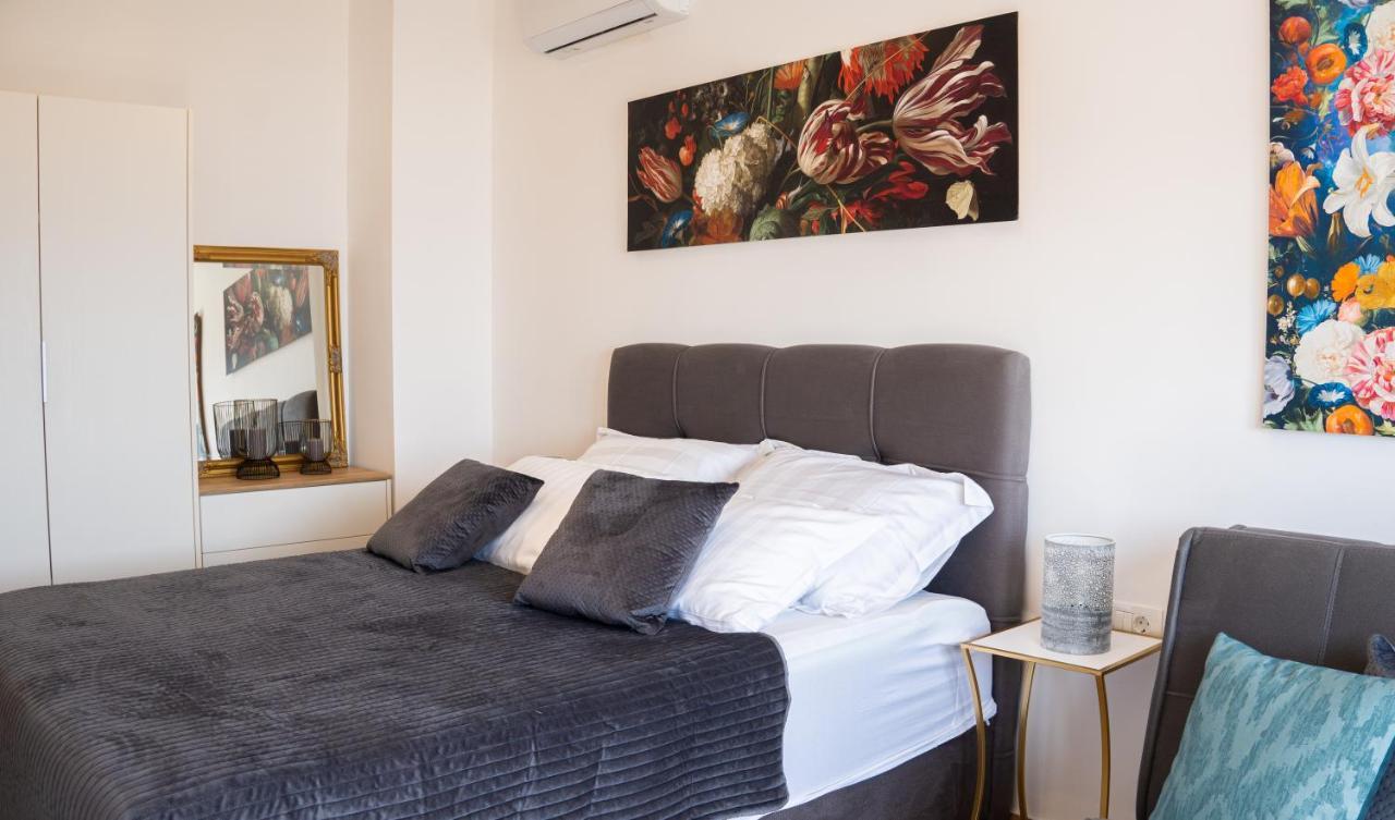 Sea And Mountain View Apartments Дуче Экстерьер фото
