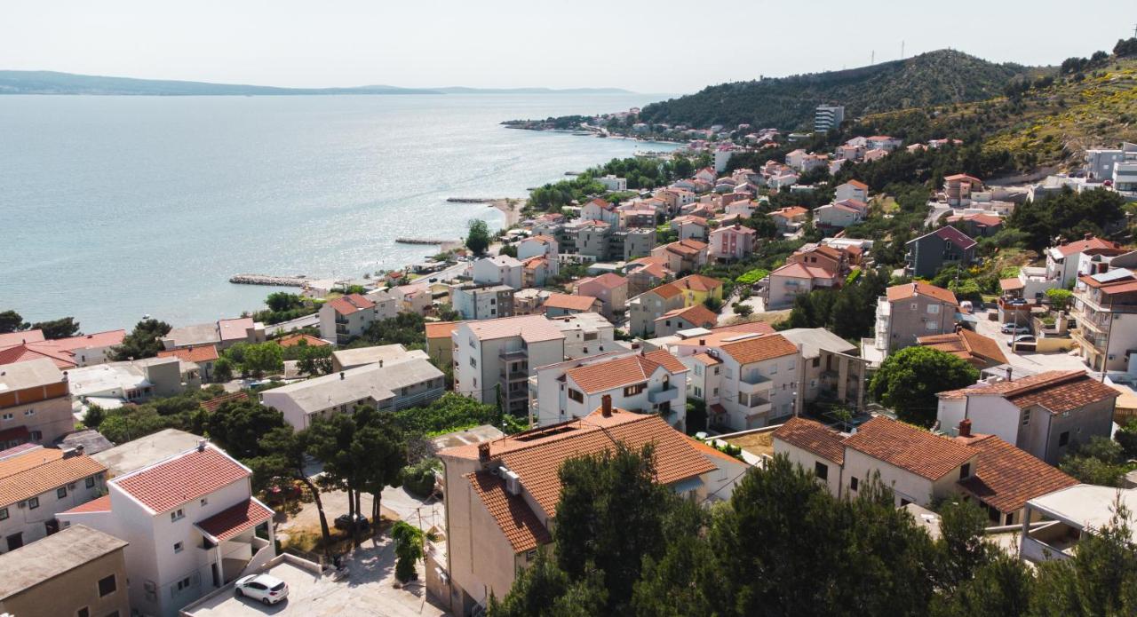 Sea And Mountain View Apartments Дуче Экстерьер фото