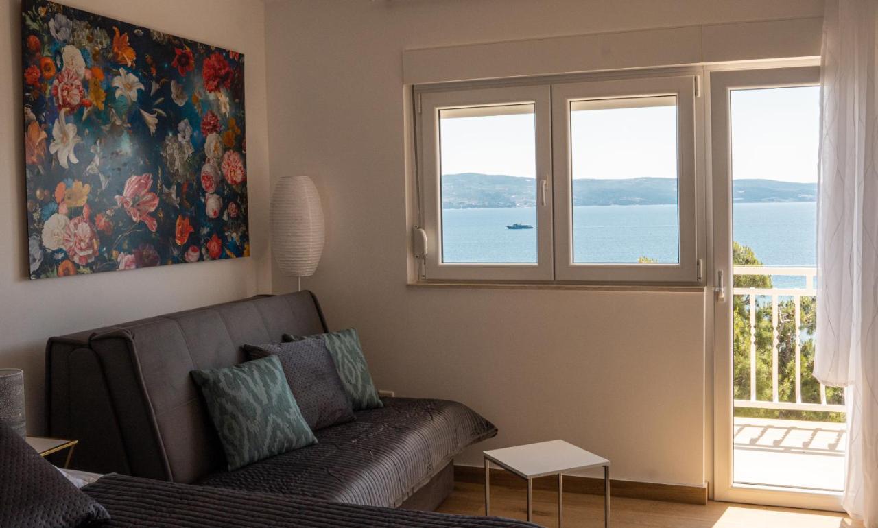 Sea And Mountain View Apartments Дуче Экстерьер фото