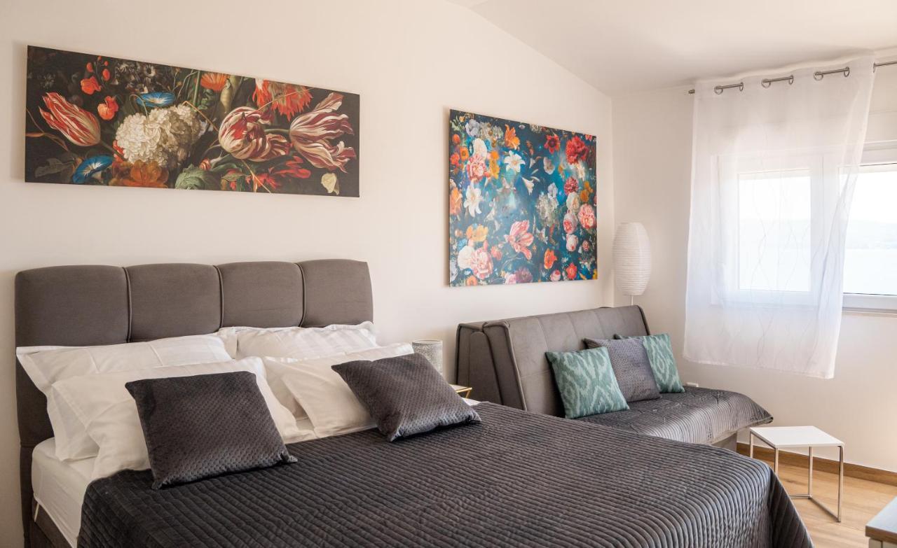 Sea And Mountain View Apartments Дуче Экстерьер фото